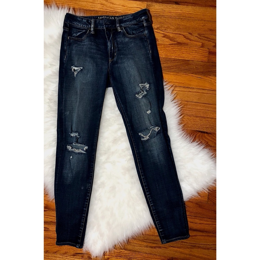 American Eagle Distressed Jeans